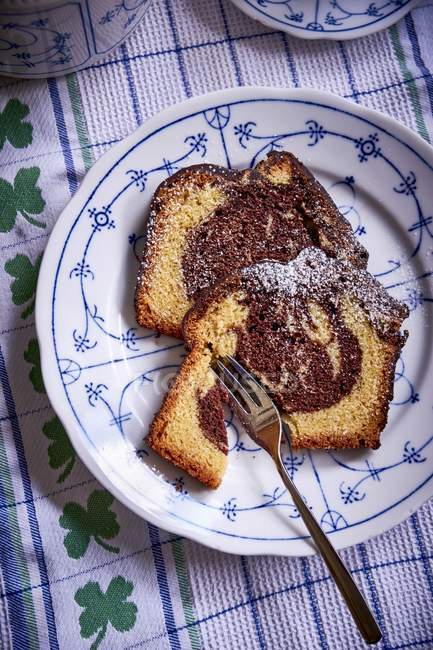 Slices of marble cake — Stock Photo