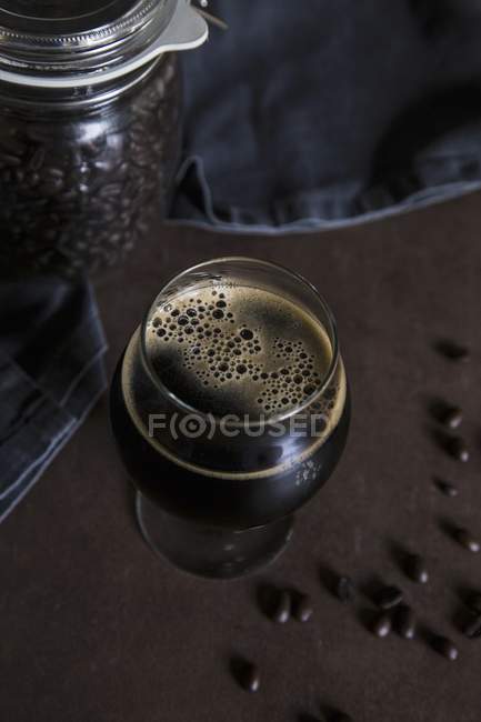 Stout beer and beans — Stock Photo