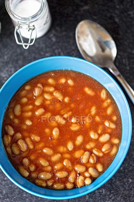 Beans in tomato sauce — Stock Photo