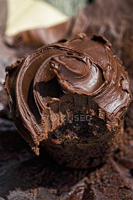 Tasty chocolate muffin — Stock Photo