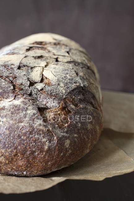 Laib knuspriges Brot — Stockfoto