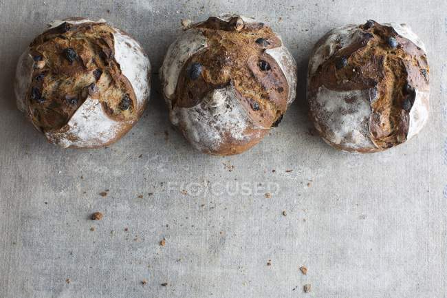 Tre pani di pane croccante — Foto stock