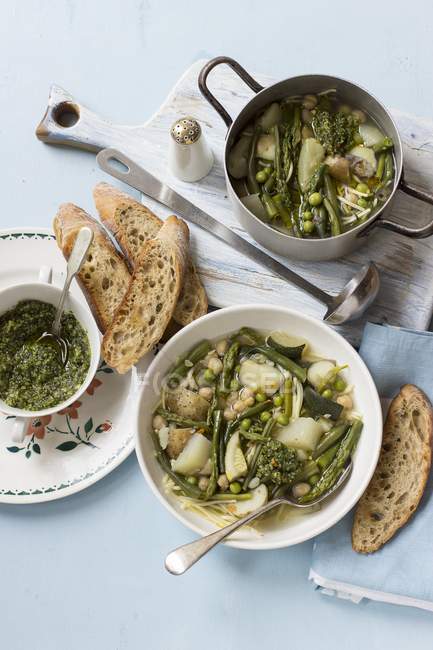 Soup with green beans — Stock Photo