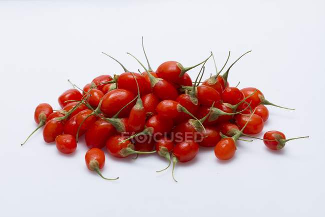 Pile of fresh goji berries — Stock Photo