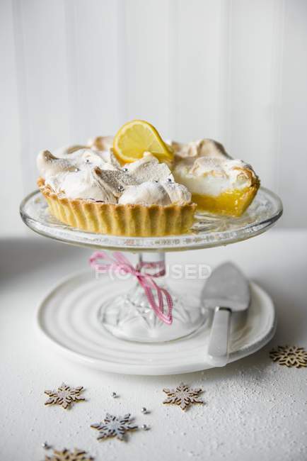 Лимонний пиріг безе — стокове фото