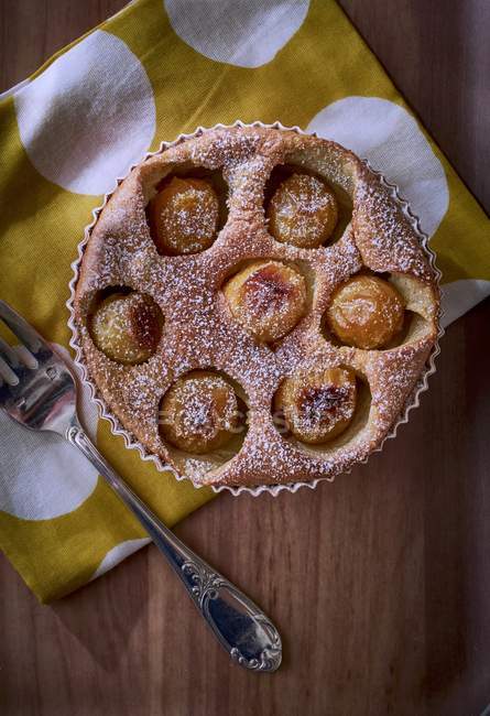 Mirabelle tart dusted with icing sugar — Stock Photo