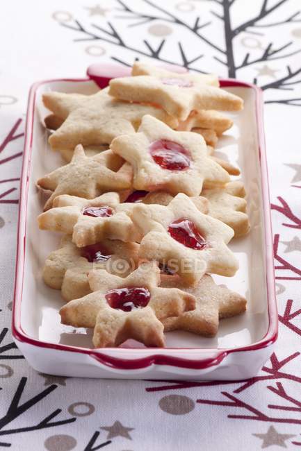 Christmas biscuits with jelly — Stock Photo
