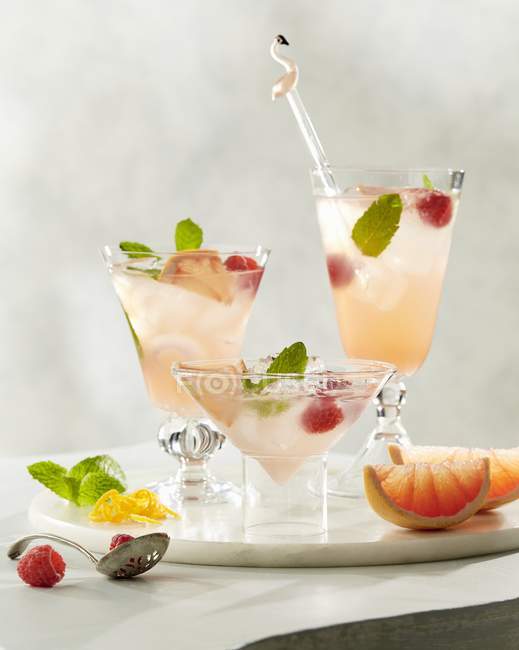 Paloma cocktails with grapefruit — Stock Photo