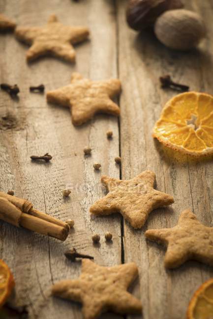 Star-shaped biscuits — Stock Photo