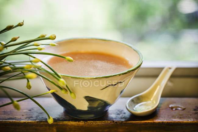 Broth for Japanese tonkotsu ramen soup — Stock Photo