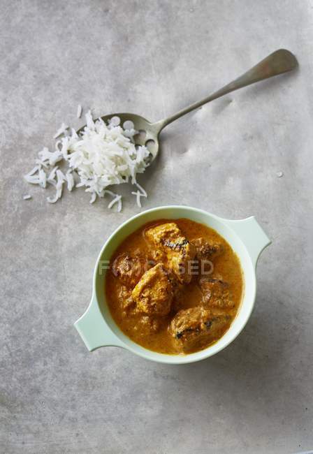 Chicken and coconut curry — Stock Photo