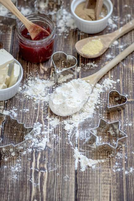Ingredients for jammy biscuits — Stock Photo