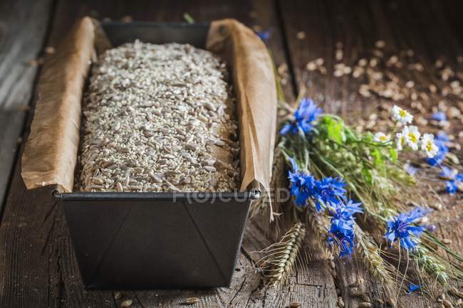 Healthy unbaked wholemeal bread — Stock Photo