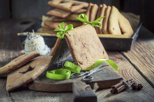 Gingerbread house being built — Stock Photo