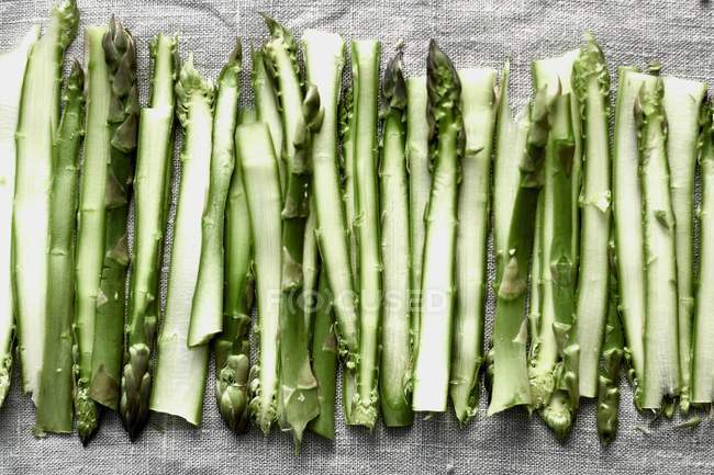 Sliced green asparagus — Stock Photo