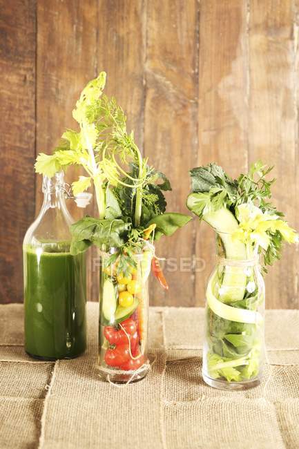 Jus de légumes mélangé — Photo de stock