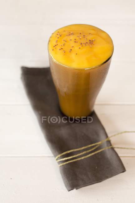 Closeup view of bee pollen Slushie in glass — Stock Photo