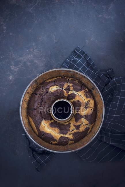 Веганский мраморный торт — стоковое фото