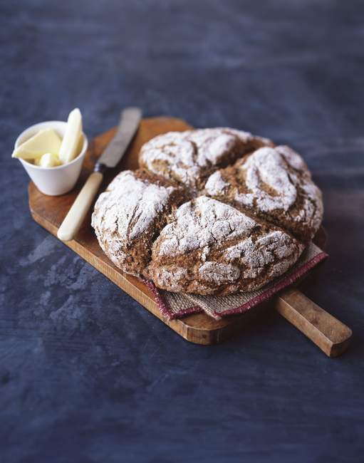 Soda bread and butter — Stock Photo
