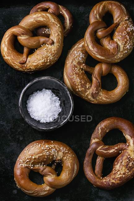 Traditionelle Salzbrezeln — Stockfoto