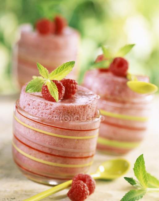 Closeup view of chilled raspberry souffle — Stock Photo