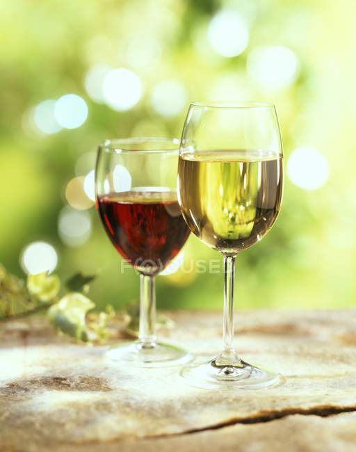 Vin rouge et blanc — Photo de stock