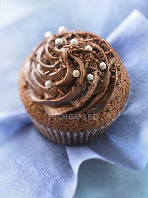 Cupcake au chocolat noir — Photo de stock