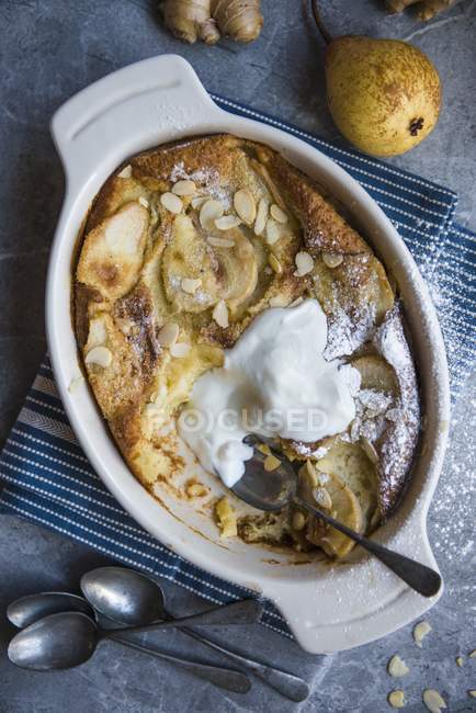 Pear and ginger clafoutis — Stock Photo