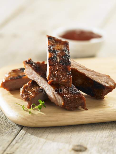 Spare ribs on desk — Stock Photo