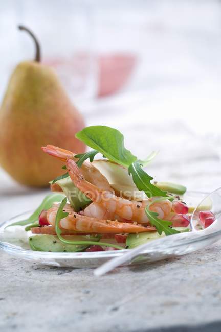 Salada de pêra e camarão — Fotografia de Stock