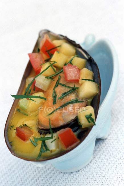 Mussel filled with vegetables — Stock Photo