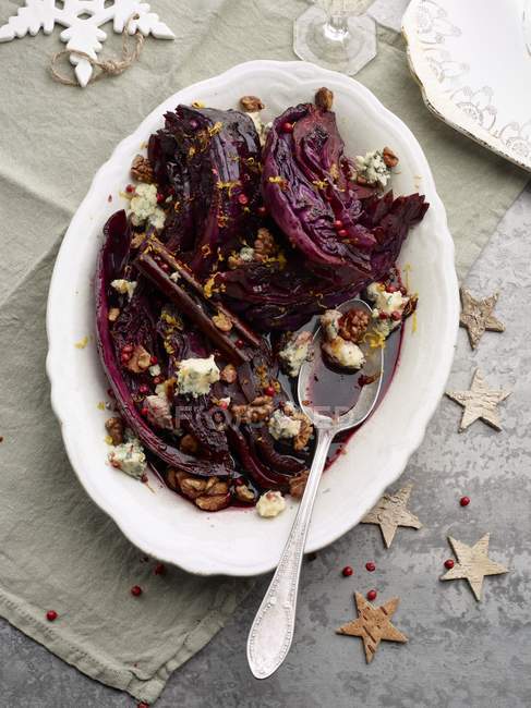 Braised red cabbage for Christmas — Stock Photo