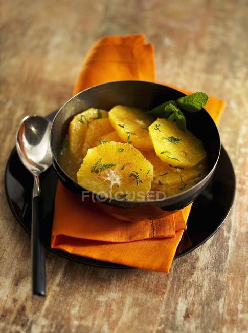 Салат из апельсинов — стоковое фото