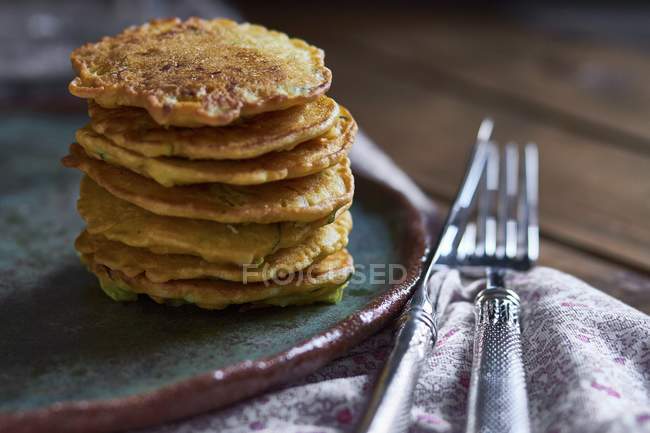 Courgette and sweetcorn pancakes — Stock Photo