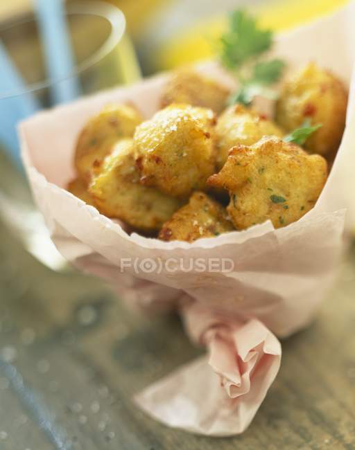 Buñuelos de bacalao fritos - foto de stock