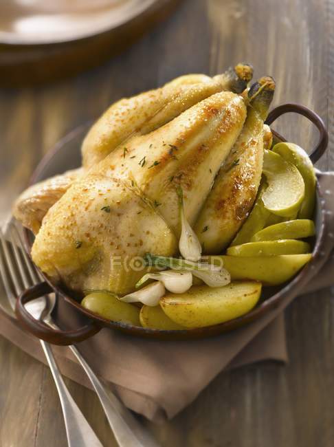 Chicken cooked with cider — Stock Photo