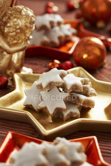 Cinnamon stars for Christmas — Stock Photo