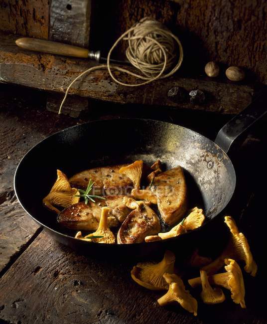 Fritto in padella foie gras — Foto stock