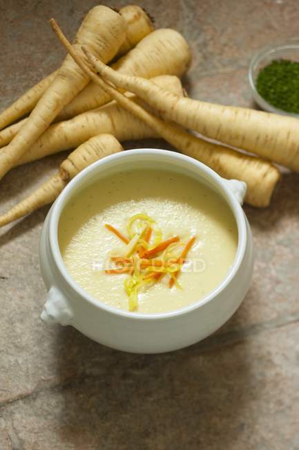 Celery cream soup in bowl — Stock Photo