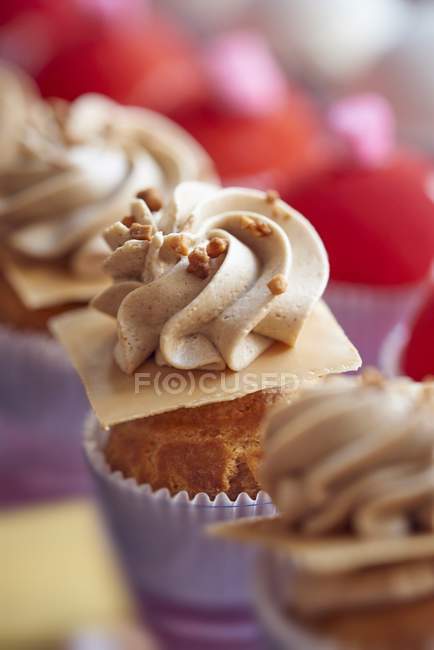Cupcakes with nut cream — Stock Photo