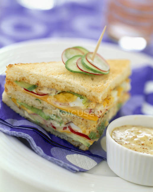 Vegetable club sandwich — Stock Photo
