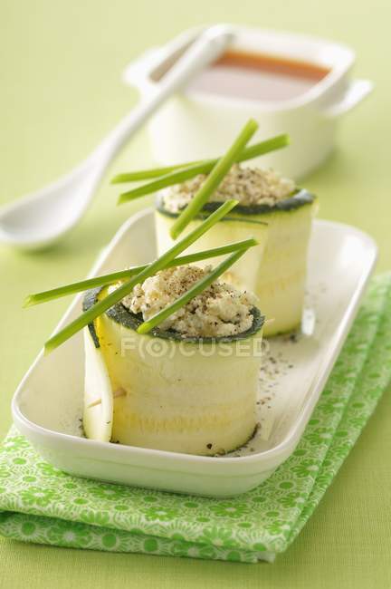 Zucchini and feta rolls — Stock Photo