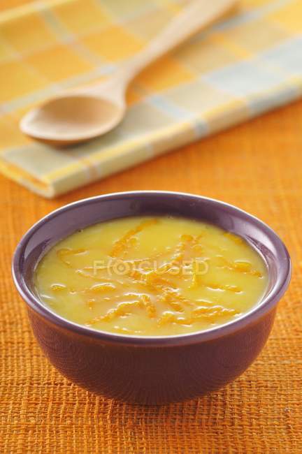 Sobremesa de creme de laranja — Fotografia de Stock