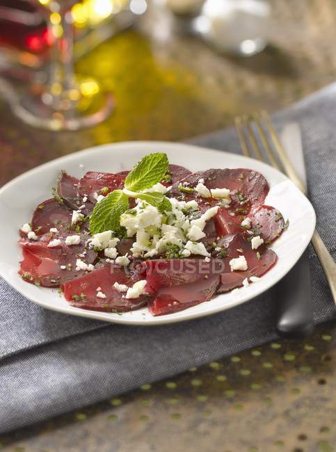Beetroot carpaccio with fromage frais — Stock Photo