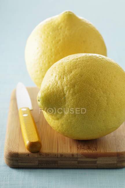 Citrons mûrs frais — Photo de stock