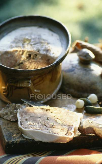 Venison and pistachio terrine — Stock Photo