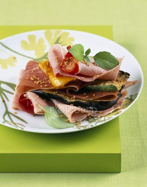 Ham and vegetable layer — Stock Photo
