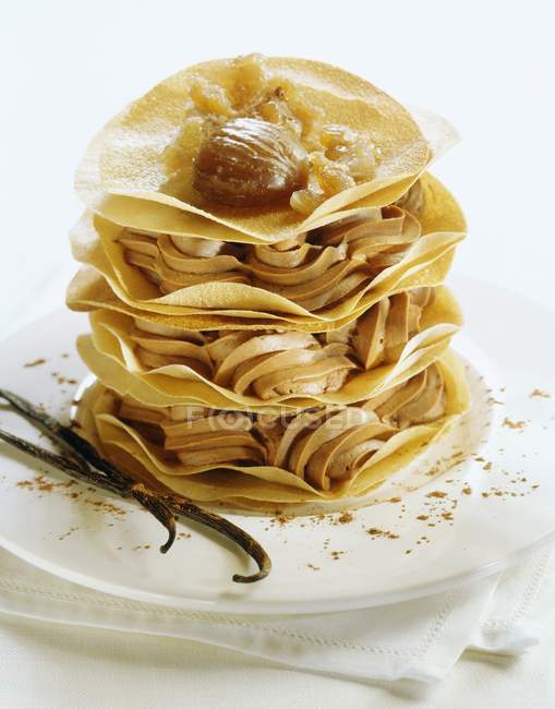 Pasticceria sfoglia con castagne — Foto stock
