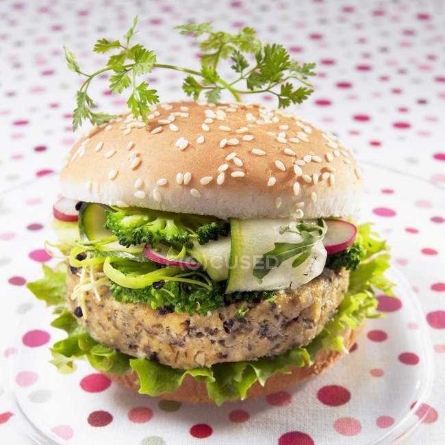 Vegetarian tofu burger — Stock Photo