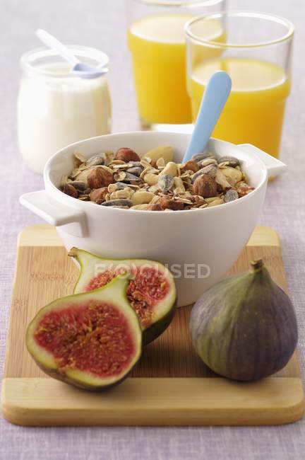 Seedy fruit muesli with figs — Stock Photo